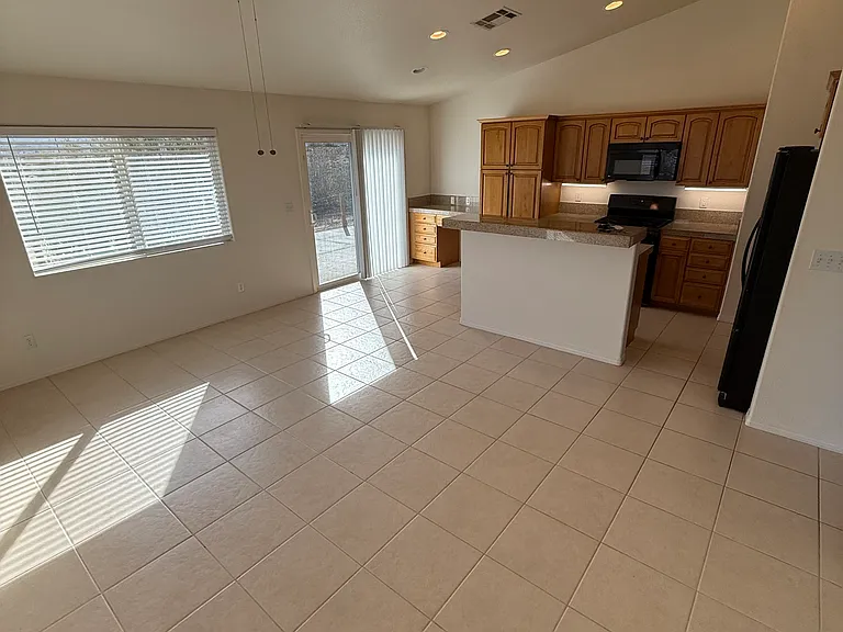 62221 Crestview Dr — Photo 6