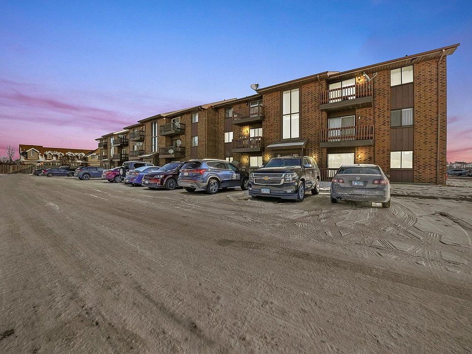 1st image of 15813 Aspen Ct APT 202