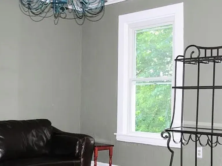 41 Sylvia Ave #1 — Photo 11