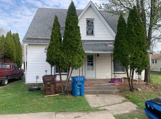 209 E Cyrus St, Farmersburg, IN