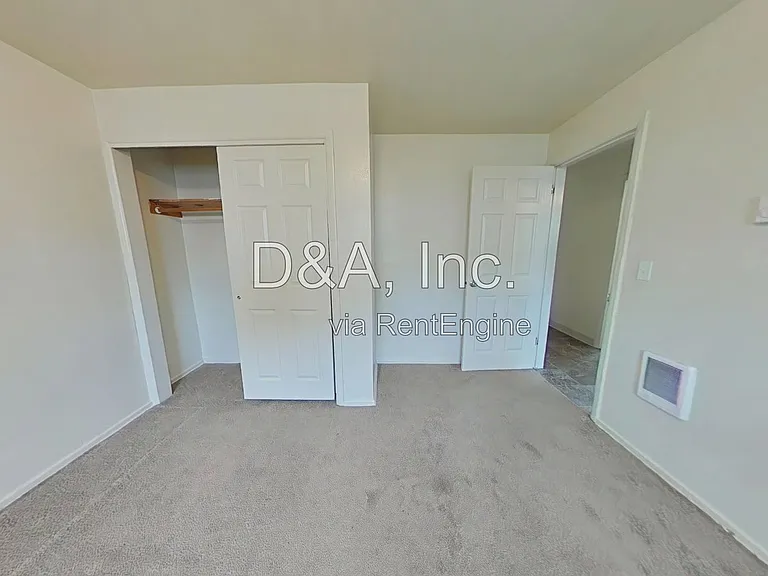 960 NW Cleveland Ave #5 — Photo 8
