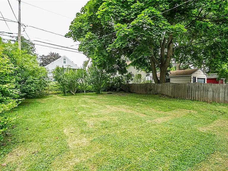 105 Southview Ter — Photo 20