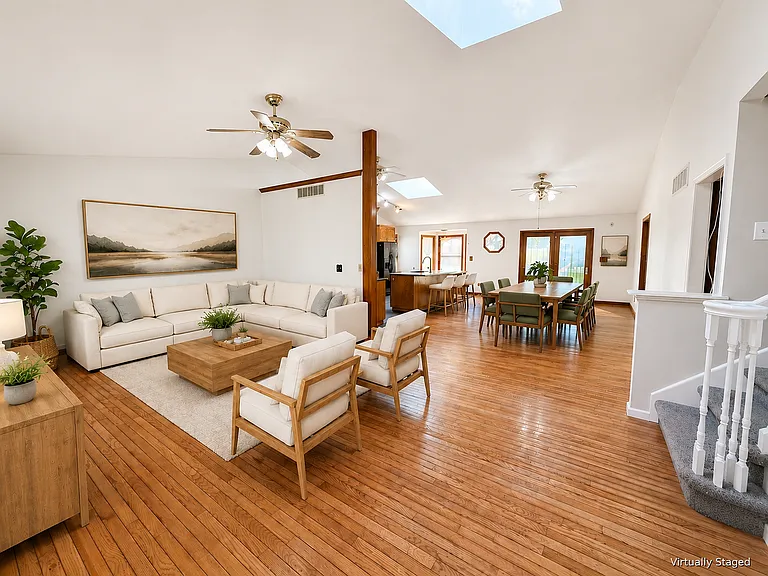6239 SW Wanamaker Rd — Photo 6