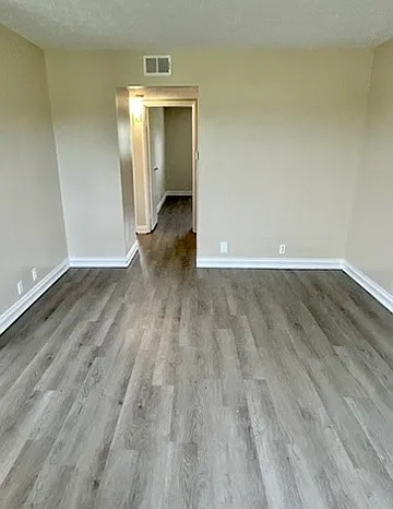 1605 Steadmantown Ln #4 — Photo 4