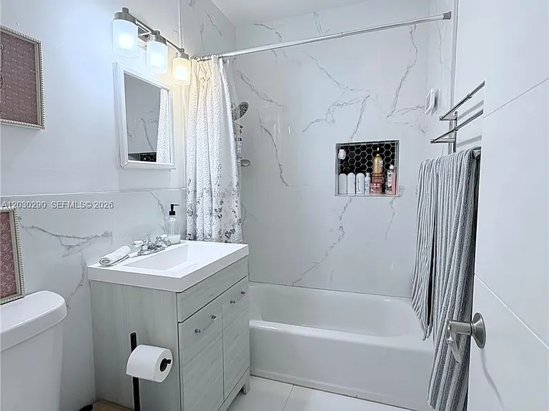 9021 N Miami Ave — Photo 11