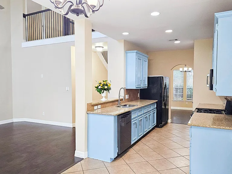 20810 Balmoral Glen Ln — Photo 9