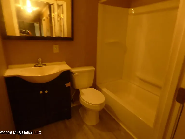 265 W Pine St — Photo 12