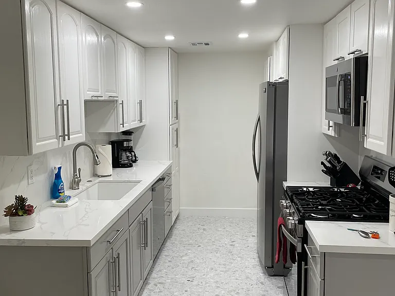 2076 N Mira Vista Way — Photo 3