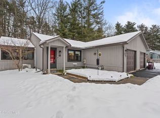 21 Pepperbush Pl, Malta, NY 12020
