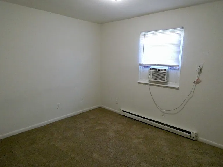 4200 Bowdens Ferry Rd — Photo 9