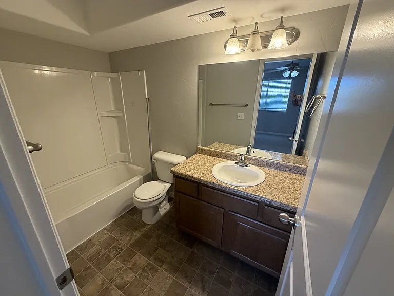 999 Village River Ln #B8 — Photo 18