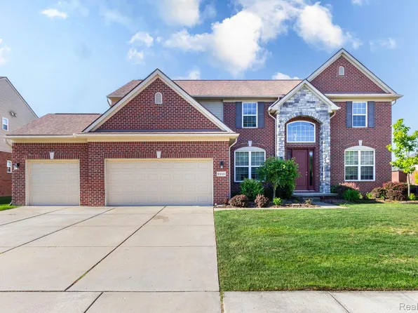 2110 Mayflower, Troy, MI 48085