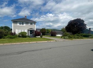 68 Mackinnon St, Antigonish, NS B2G 1M2