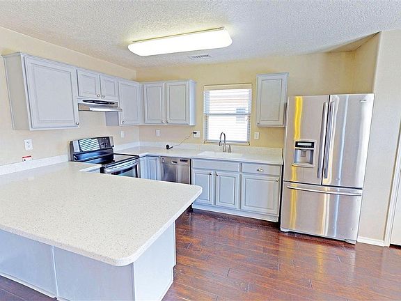 4th image of 2506 N Green Valley Trl