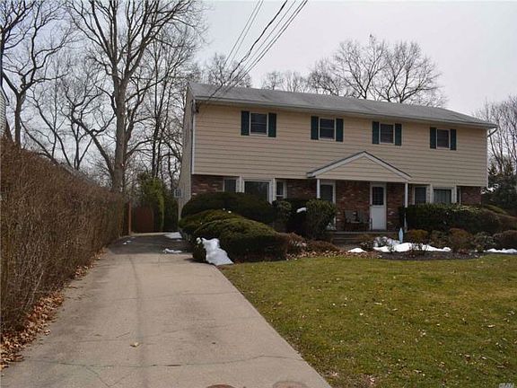 2nd image of 142B Blydenburg Ave