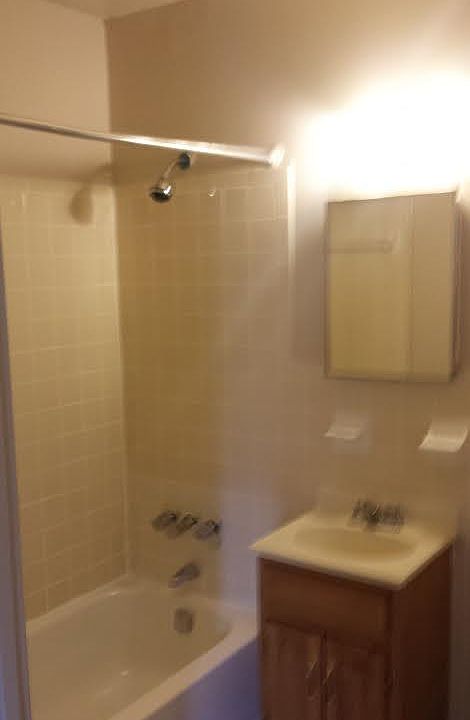 2nd image of 1310 Sheridan Ave APT 4D