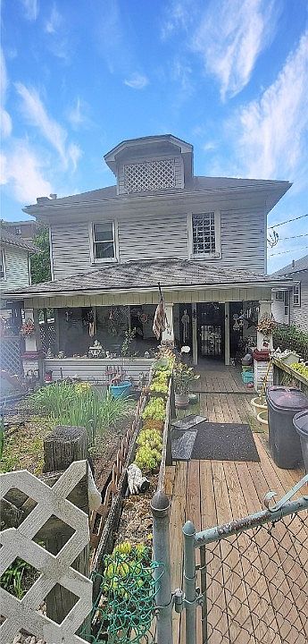 1st image of 516 Garden Way