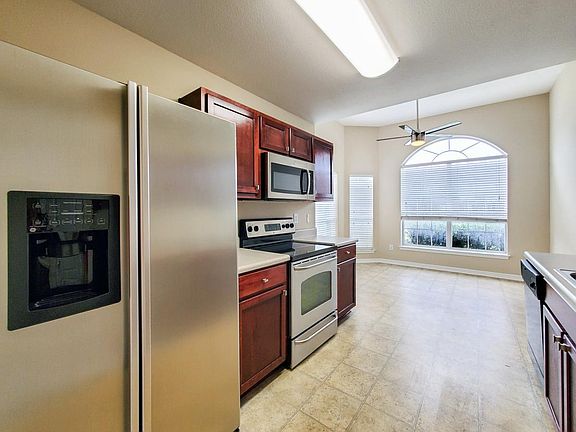 3rd image of 6568 Tampa Dr