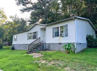 225 Pineview Rd, Linden, TN 37096