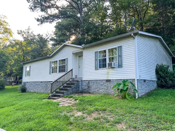 225 Pineview Rd, Linden, TN 37096