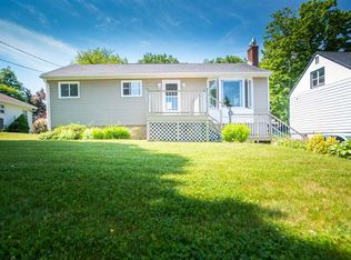 40 Celtic Dr, Dartmouth, NS B2Y3G6