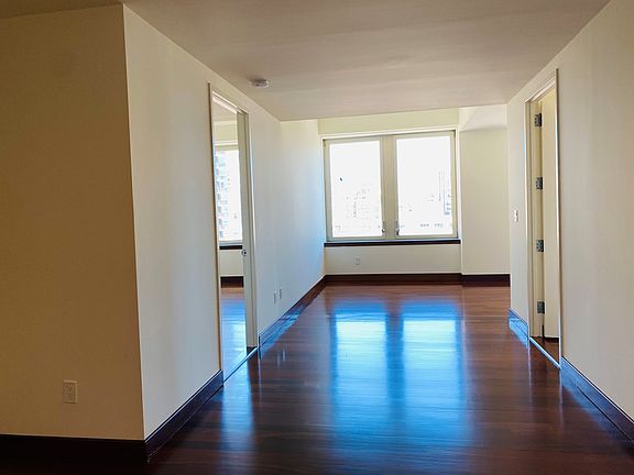 5th image of 305 E 63rd St APT 11C