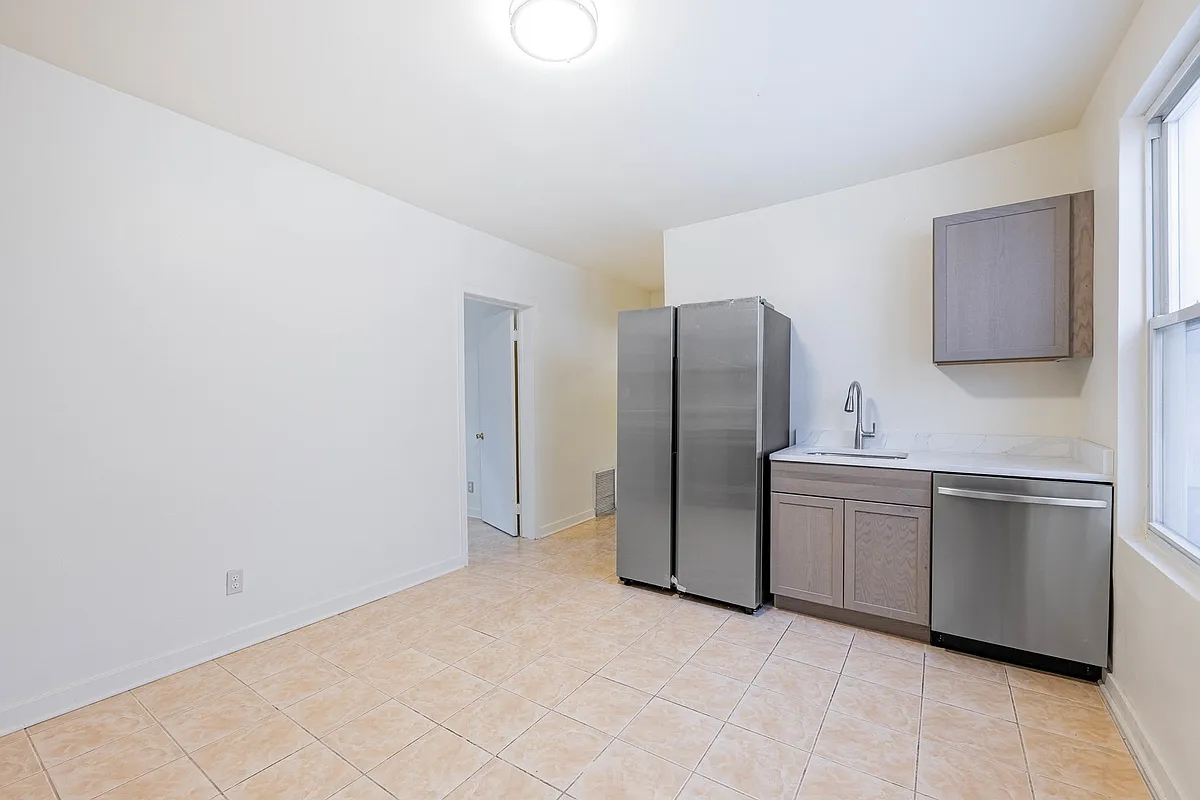 Building Photo - 3748 S Parnell Ave #1