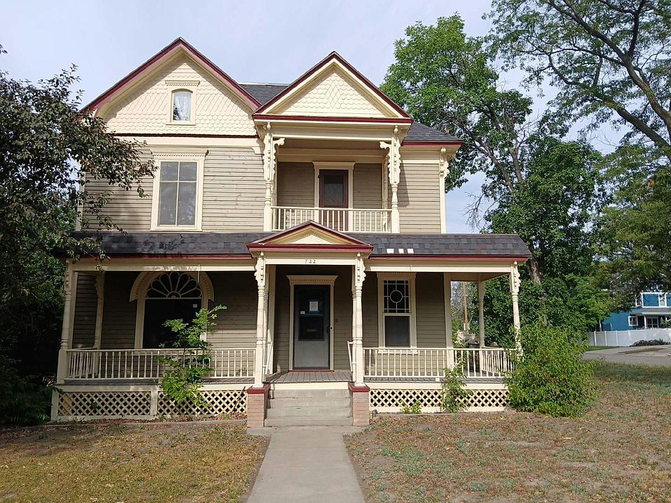 1st image of 722 Laramie Ave