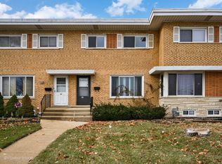 68 N Albert St, Mount Prospect, IL 60056