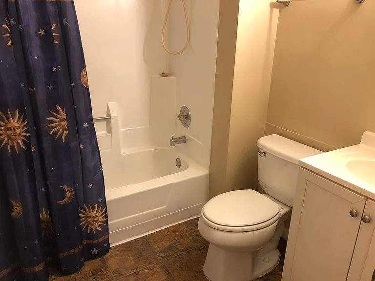 Avalon — Photo 8
