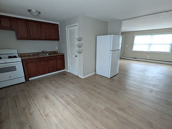 4th image of 114 Fairmont Ave #114