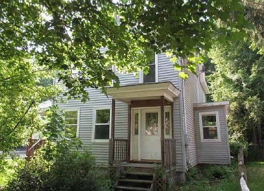 1st image of 28 Grove Ave