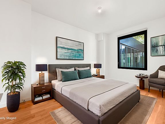 4th image of 123 Melrose St #828