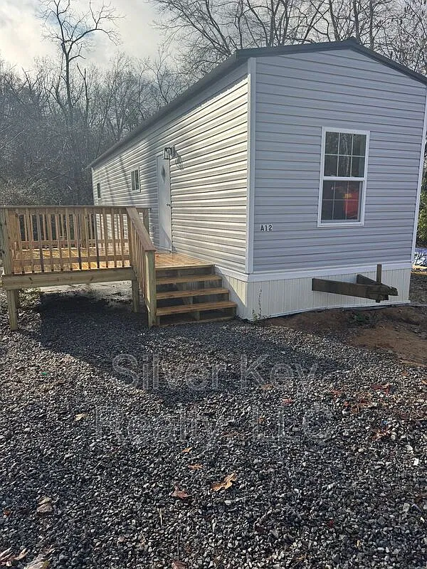 1004 S Jackson St — Photo 1