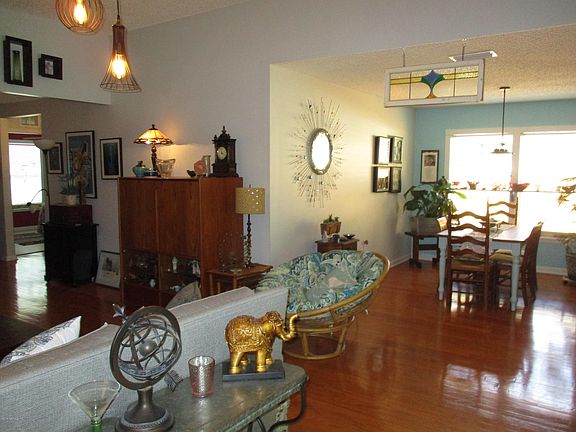4th image of 1409 Walnut St