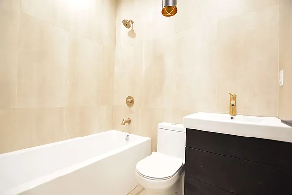 Rented by null | media 58