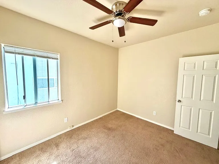 1619 Fairview St — Photo 18