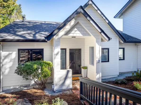 530 Live Oak Ln, Redwood City, CA 94062