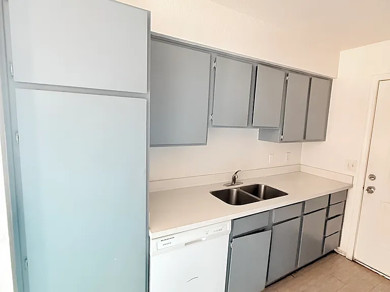 5028 N 22nd Ave #D — Photo 6