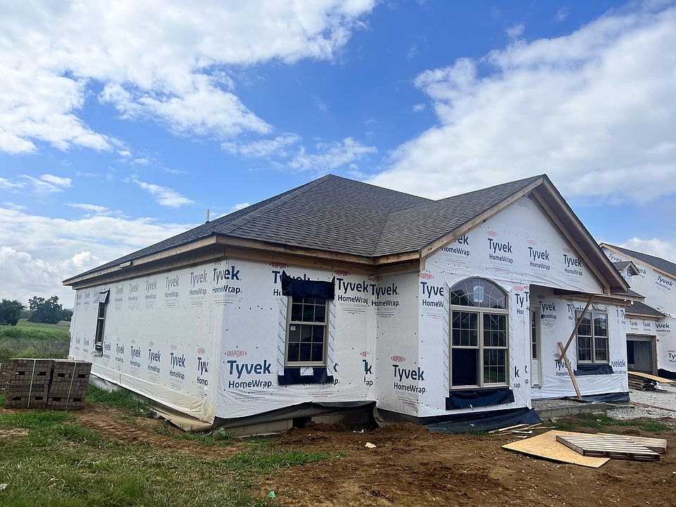 1st image of 114 Battlefield Cir #A