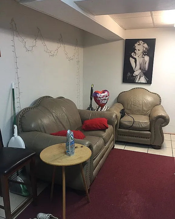 apt 1 living room