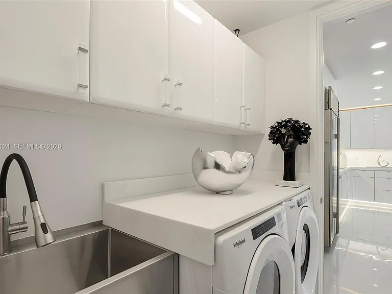 5959 Collins Ave #807 — Photo 42