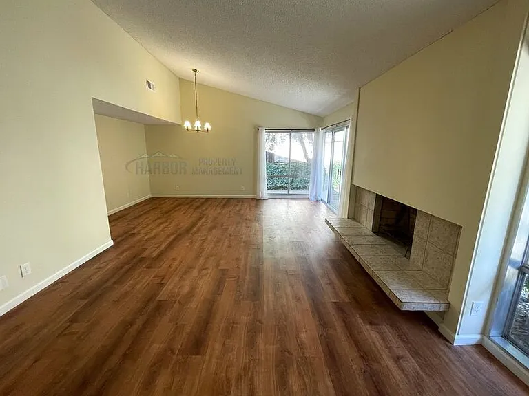 6932 Willowtree Dr — Photo 16