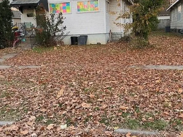 1309 S Elm St, Pittsburg, KS 66762