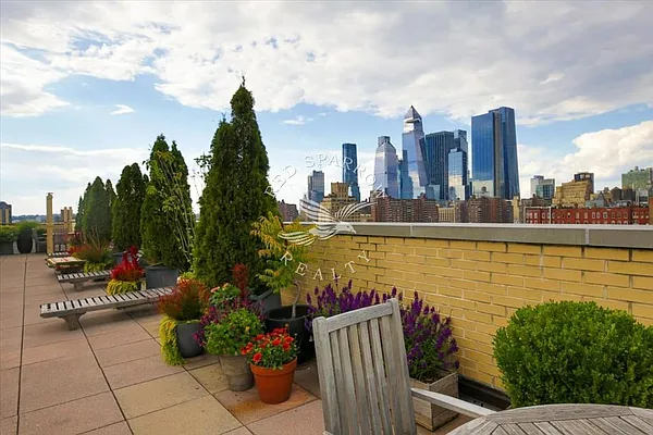 Rented by Red Sparrow Realty Group | media 14