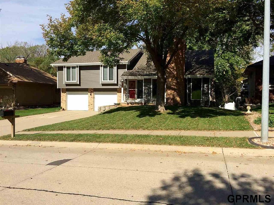 1st image of 15938 S Nottingham Dr