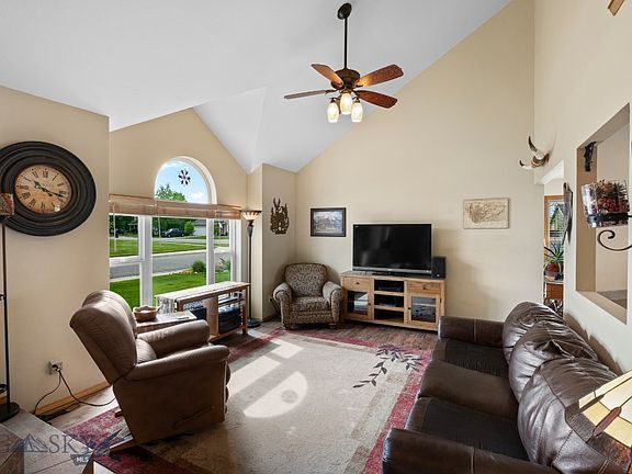 4th image of 1373 N River Rock Dr