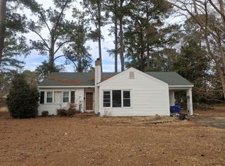 807 Cameron Dr, Kinston, NC 28501