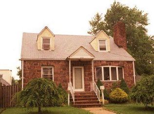 210 W 16th St, Linden, NJ 07036