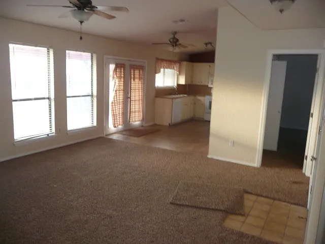 114 SE Trenton Rd. — Photo 2